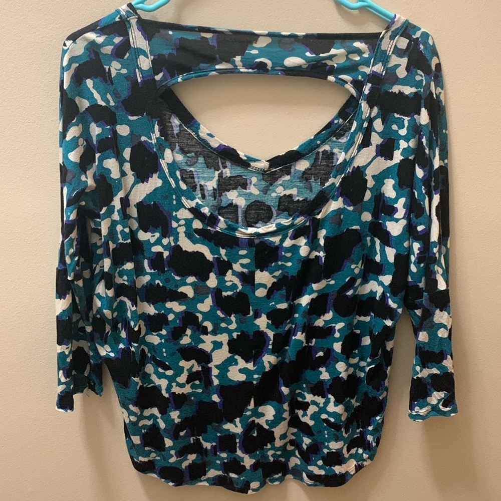 PaulnKC Open Back Blouse